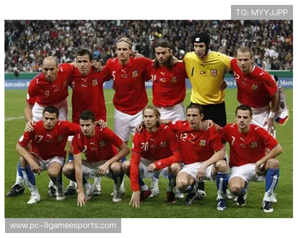 足球球星R从青涩少年到世界巨星成长之路全面解读